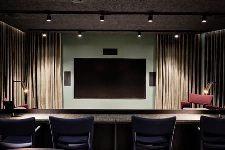 Meander Residence 